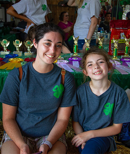 Girls in 4-H